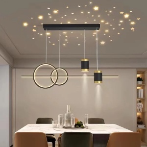 Lustră suspendată modernă cu design geometric, finisaj negru și auriu