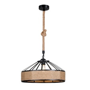 Living luminos cu lustră rustică suspendată, decor interior elegant în stil farmhouse modern