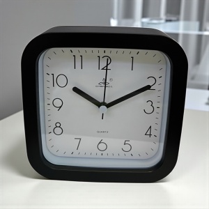 Ceas de birou pătrat cu design minimalist, ramă neagră și mecanism quartz, potrivit pentru apartamente, birou , masa