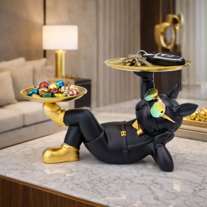 Suport decorativ pentru obiecte casnice cu design modern, figură stilizată și tăvi multiple