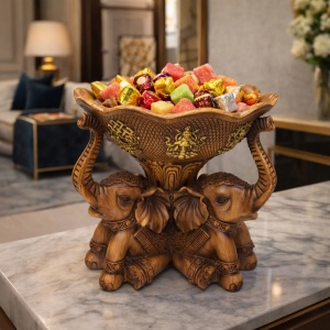 Statuetă decorativă cu elefanți și bol, simbol al prosperității, abundenței și norocului