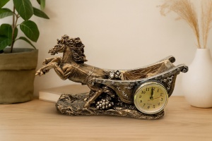 Ornament elegant cu cal și suport pentru sticlă, figurină decorativă cu ceas încorporat