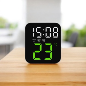 Ceas digital cu afișaj LED, temperatură și alarme multiple, pentru perete sau masă, design modern compact
