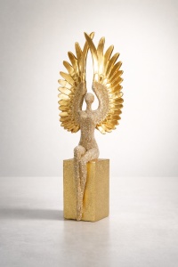 Figurina Angelica cu Strass Aripi de Lumină - "Serafelle"