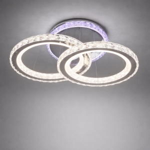 Lustră LED modernă cu cercuri luminoase și accente mov, ideală pentru dormitoare elegante și spații contemporane