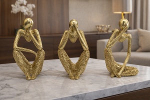 Set statuete decorative Nu aud Nu văd Nu vorbesc, figurine simbolice din rășină cu finisaj auriu, decor modern și semnificație profundă