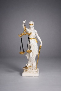 Statuetă Justiția - "Lirathen" -29cm