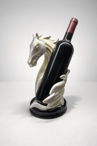 Statuetă Suport de Vin Cal - "Norveth"