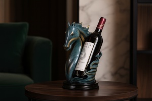 Suport decorativ sticlă vin cal de mare albastru cu auriu pe soclu negru