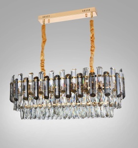 Candelabru auriu cu cristale moderne, design elegant și lumini decorative suspendate