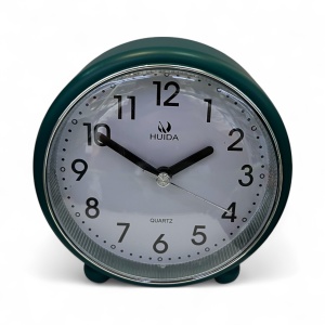 Ceas retro de masă cu design verde-menta și afișaj analogic clar, potrivit pentru apartamente moderne, birou