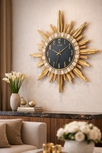 Ceas de perete modern negru cu design solar auriu si detalii decorative elegante