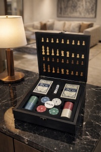 Set de Șah cu Poker, Cărți de Joc și Zaruri - "Roven"