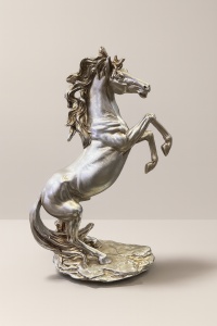 Statueta cal - „Equilion”
