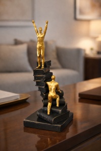 Figurina decorativa inspiratie si reusita design modern