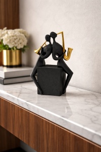 Figurina decorativa cu 2 cantareti jazz si instrumente suflatoare
