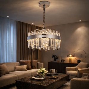Candelabru modern rotund cu cristale transparente și finisaj cromat, suspendat pe cablu îmbrăcat textil