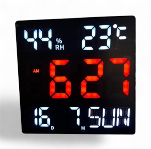 Ceas digital modern cu LED rosu, dată, ziua săptămânii, temperatură și umiditate, perfect pentru living sau birou