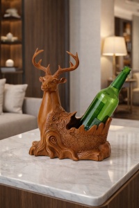 Suport de vin cerb sculptat decorativ