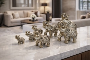 Set statuete elefanți decorativi în diferite mărimi, simbol al norocului, prosperității și protecției