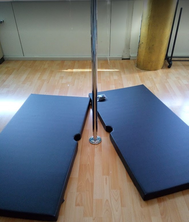 Scegli in modo corretto il tuo primo palo per allenarti a casa. pole dance