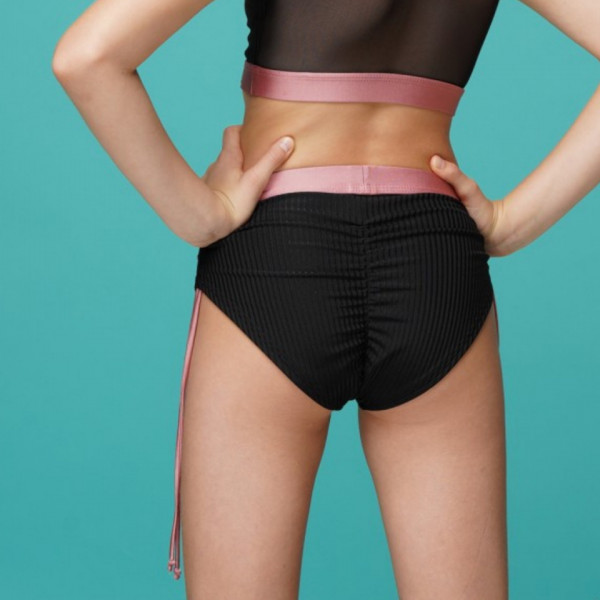 pali pole dance abbigliamento