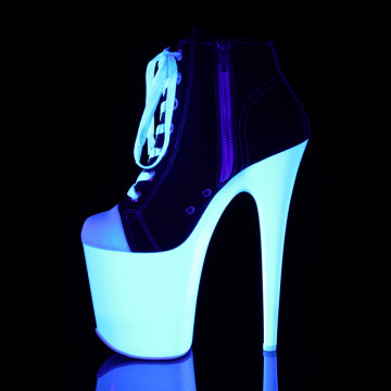 calzature Pleaser