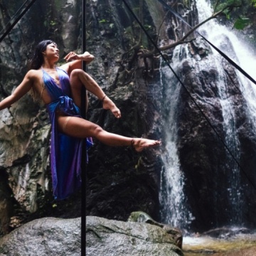 ninja pole dance outdoor