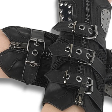 avambracci gotic punk regolabili