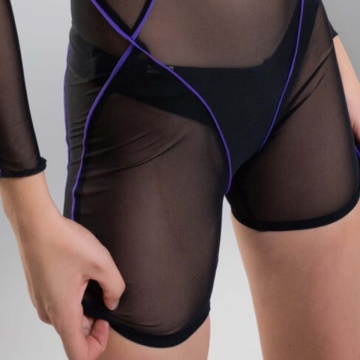 body pole dance acrobatica aerea