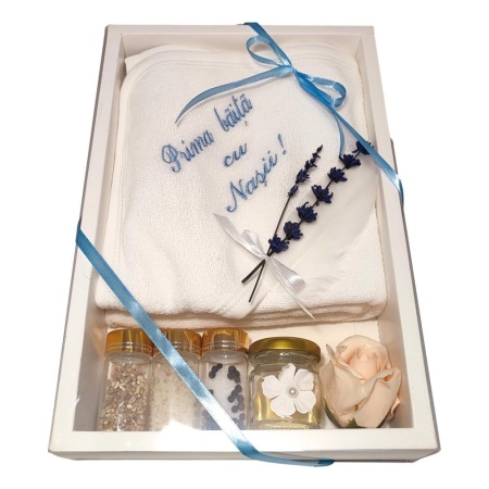 Set trusou botez in landou, lumanare dantela si set pentru prima baita dupa botez pentru baieti, culoare bleu, Denikos NK123 - Img 4