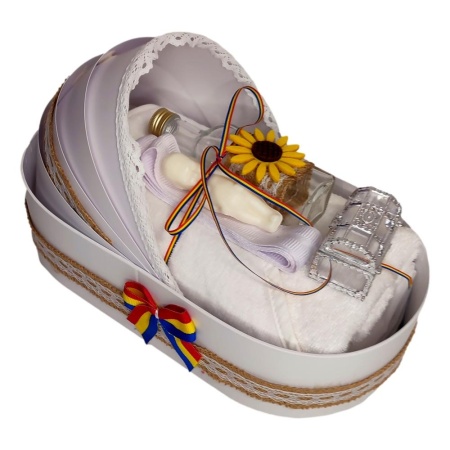 Set botez national baietel cu lumanare, trusou in cutie landou si set baita a doua zi – tricolor traditional romanesc, Denikos NK157 - Img 3