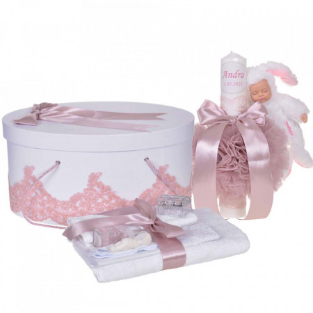 Set elegant trusou botez, cutie trusou si lumanare personalizata cu nume, decor dantela Roz pudra cu iepuras, Denikos® 947