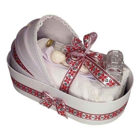Set botez traditional fetita cu lumanare, trusou in cutie landou si set baita a doua zi – rosu traditional, Denikos NK153-S - Img 4