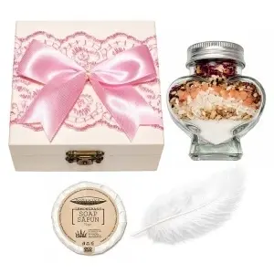 Set prima baita dupa botez cu nasii pentru fetita - Cutie eleganta, sapun, fulg si borcanel cu ingrediente traditionale, decor roz, Denikos® NK107