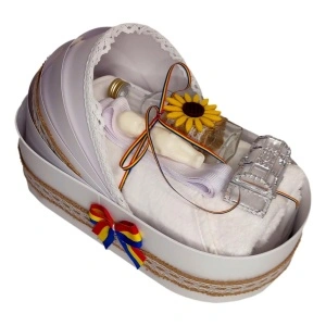 Trusou botez in cutie landou, decorat traditional cu iuta si floarea-soarelui Denikos® TR001