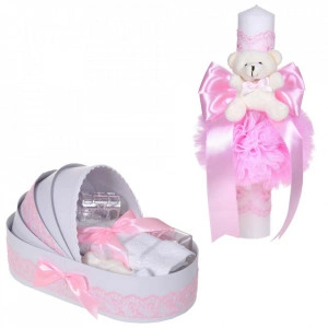 Set lumanare botez cu ursulet si trusou botez in landou, decor dantela roz ingusta, Denikos® C1104