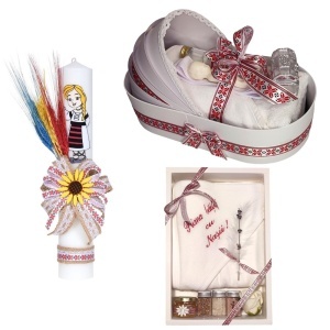 Set botez traditional fetita cu lumanare, trusou in cutie landou si set baita a doua zi – rosu traditional, Denikos NK153-S