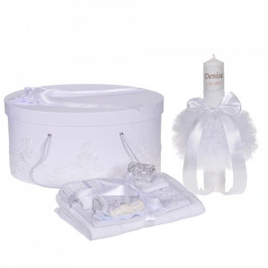 Set elegant trusou botez, cutie trusou si lumanare personalizata cu nume, decor dantela Alba, Denikos® 943