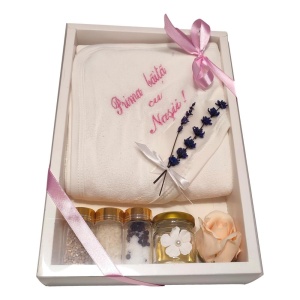 Set botez fetita cu lumanare, trusou in cutie landou si set baita a doua zi – roz elegant, Denikos NK127 - Img 3