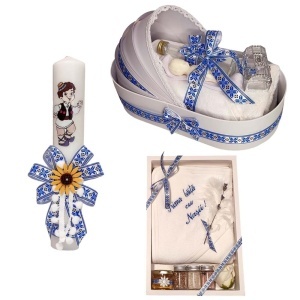 Set trusou botez in landou decorat traditional, set prima baita dupa botez cu nasii, lumanare cu motive populare romanesti, albastru traditional, Denikos NK155