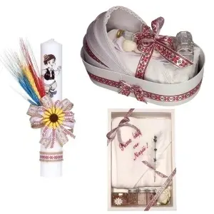 Set botez baietel traditional cu lumanare, trusou in cutie landou si set baita a doua zi – rosu traditional, Denikos NK154-S