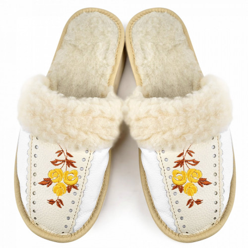 Papuci de Casa Dama Imblaniti cu Lana de Oaie Model &#039;Root Traditions&#039; White Creamy