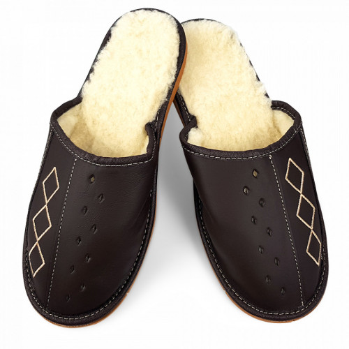 Papuci de Casa din Piele Imblaniti cu Lana de Oaie, Culoare Maro Model &#039;Geometric Aproch&#039; Brown