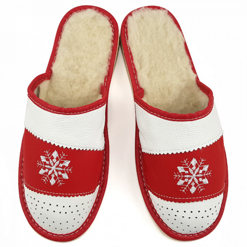 Papuci de Casa din Piele Imblaniti cu Lana Model 'Snow in December', Culoare Rosu