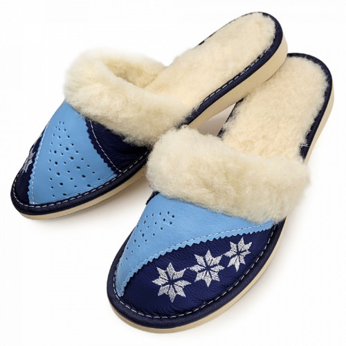 Papuci de Casa Dama Imblaniti cu Lana de Oaie Model 'Spirit of Winter' Blue