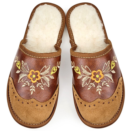 Papuci de Casa din Piele Imblaniti cu Lana de Oaie Model 'London Brogue Brown' Winter