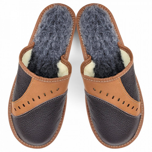 Papuci de Casa din Piele Imblaniti cu Lana Naturala Model 'Highlander Winter'