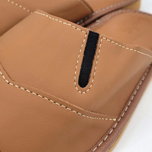 Papuci de Casa din Piele cu Talpa Groasa Culoare Maro, Model 'Classic Seattle'
