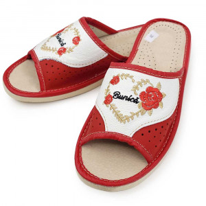 Papuci de casă eleganți din piele roșie și albă, modelul "Te Iubesc Bunică".
